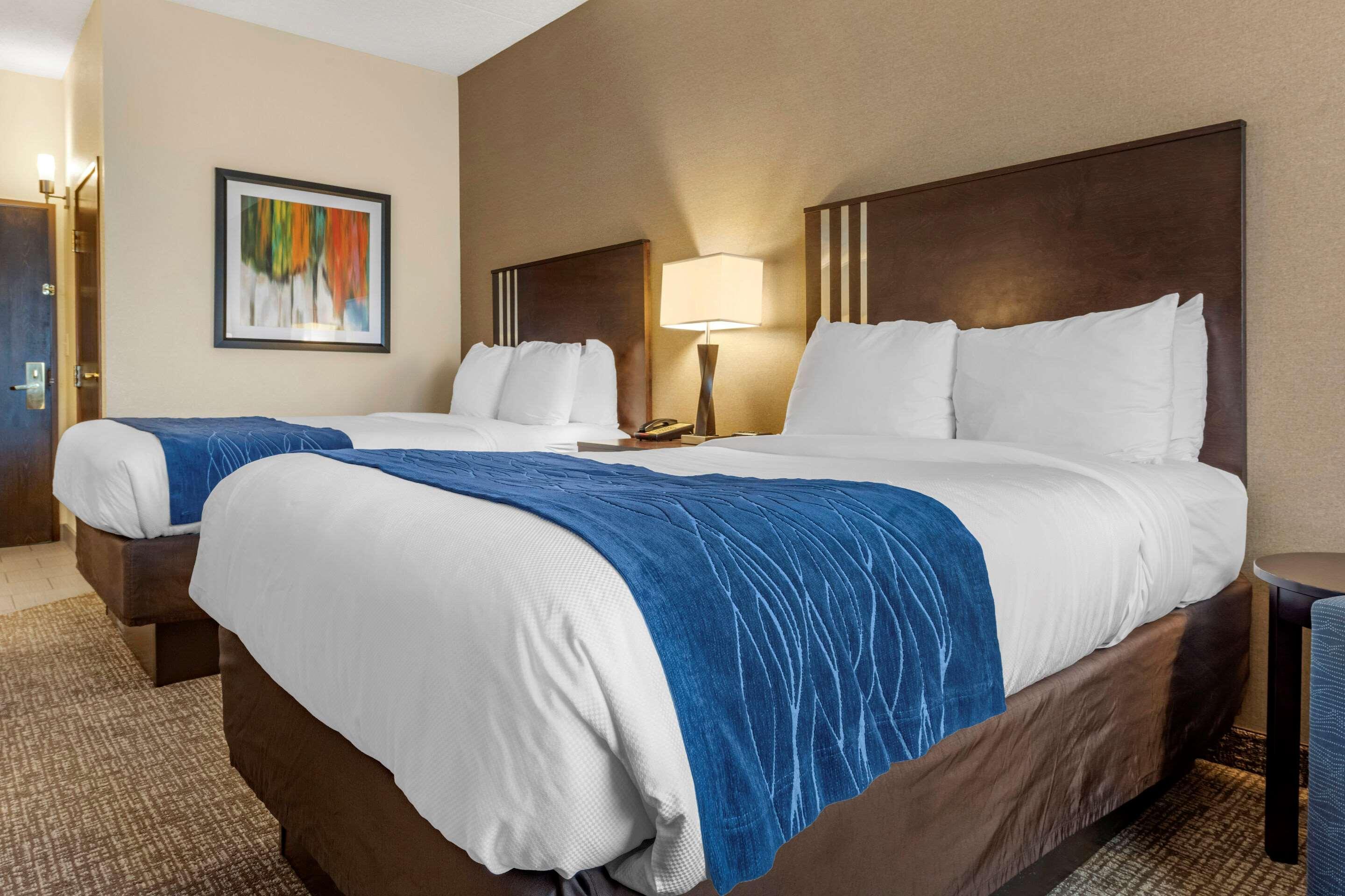 Comfort Inn & Suites Butler Εξωτερικό φωτογραφία