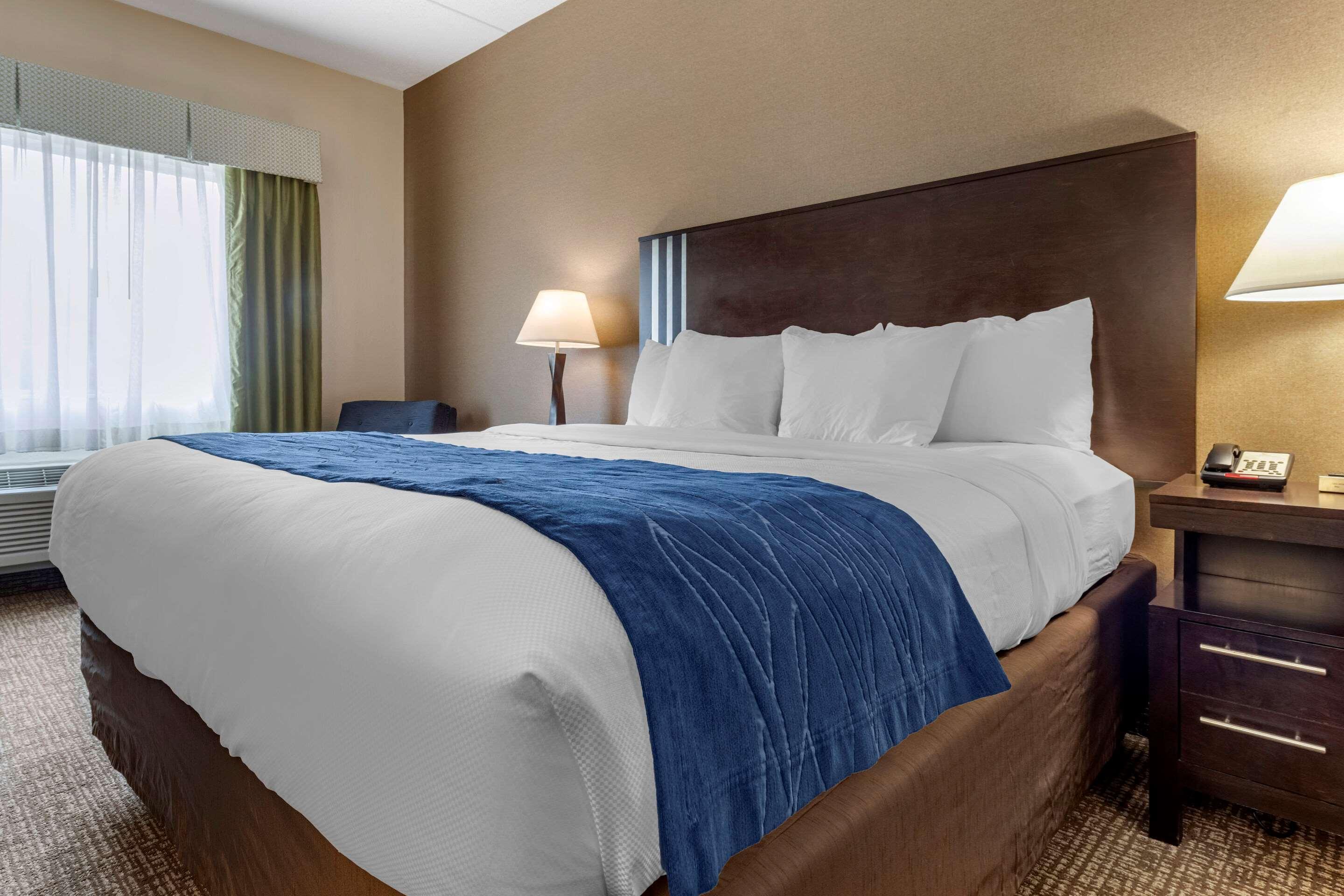Comfort Inn & Suites Butler Εξωτερικό φωτογραφία