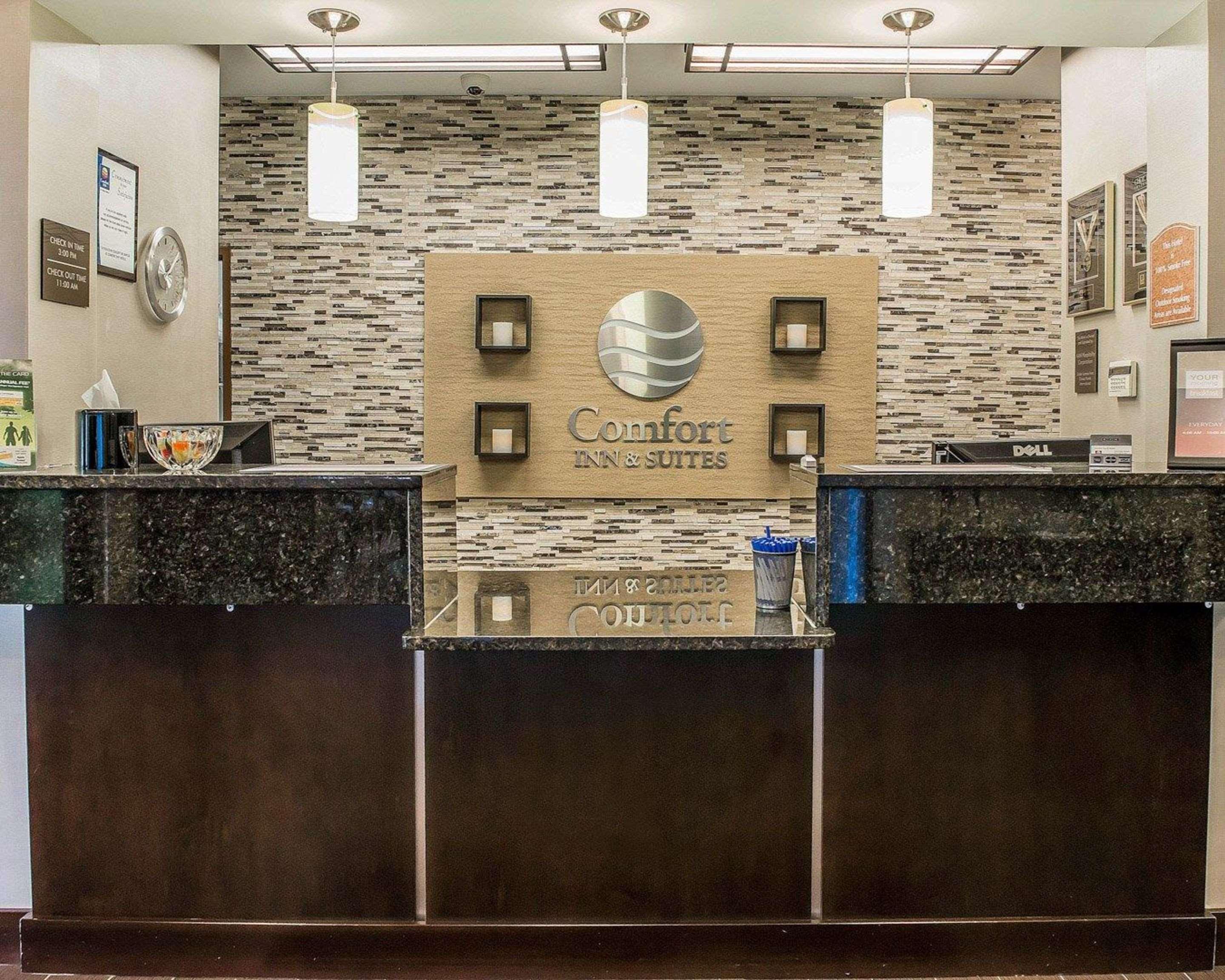 Comfort Inn & Suites Butler Εξωτερικό φωτογραφία