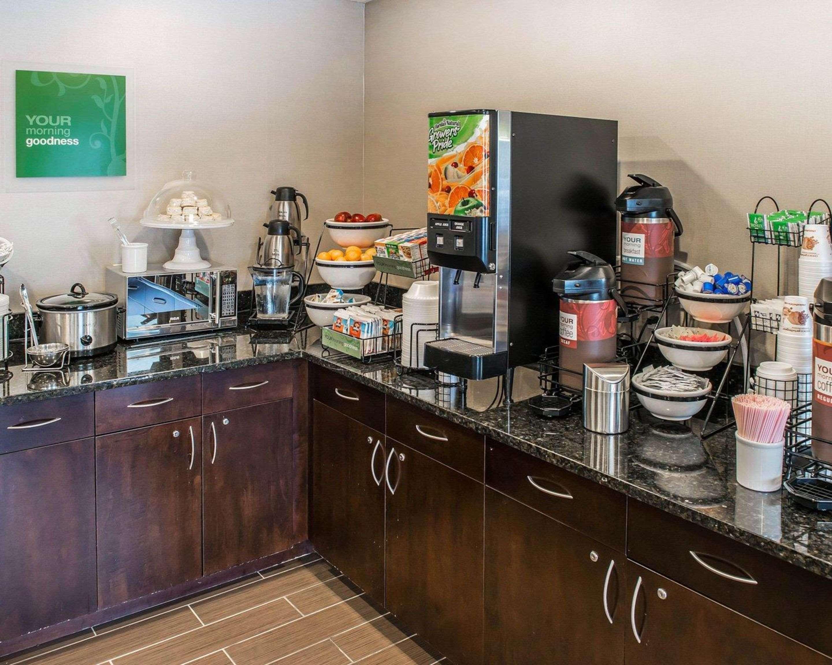 Comfort Inn & Suites Butler Εξωτερικό φωτογραφία