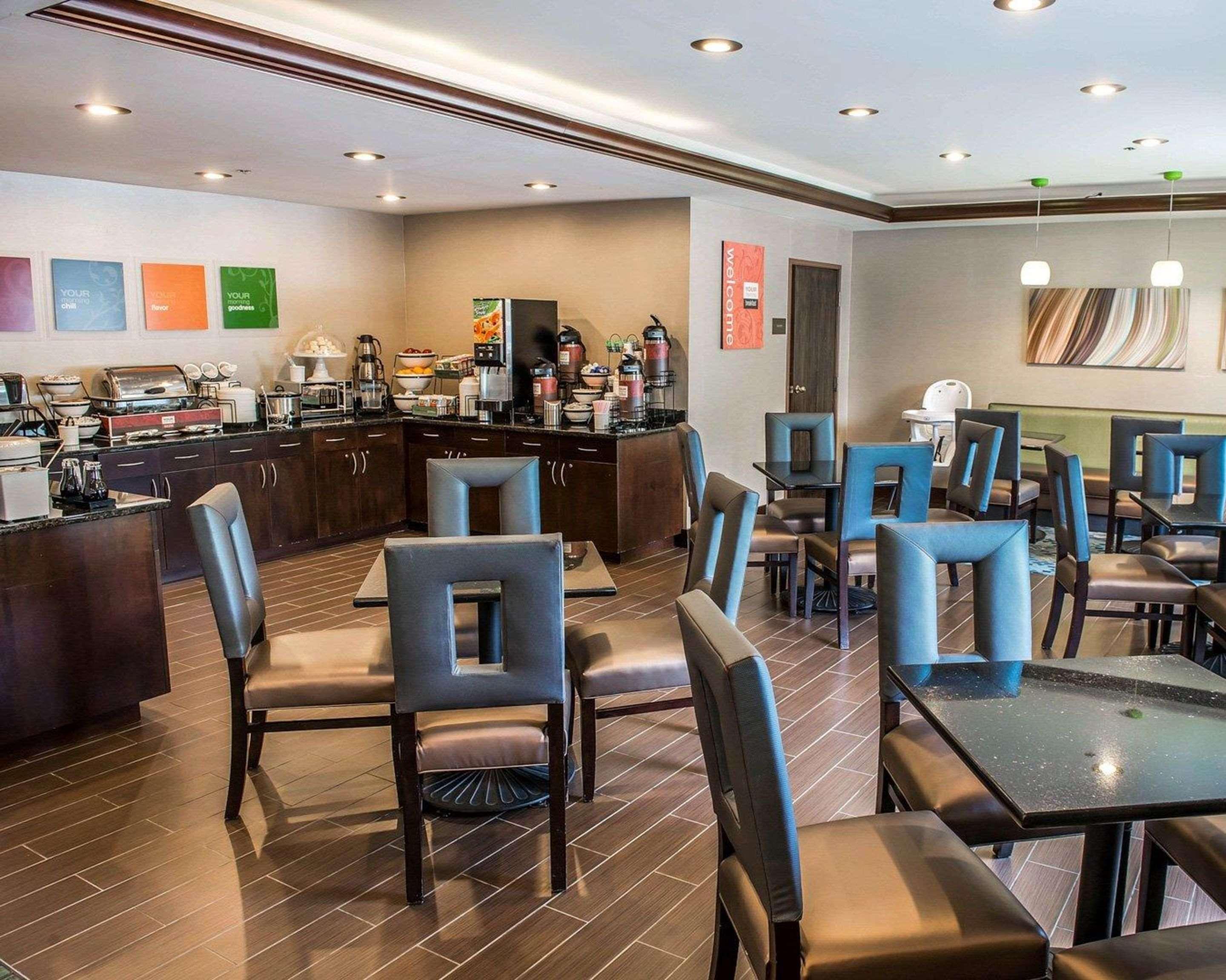 Comfort Inn & Suites Butler Εξωτερικό φωτογραφία