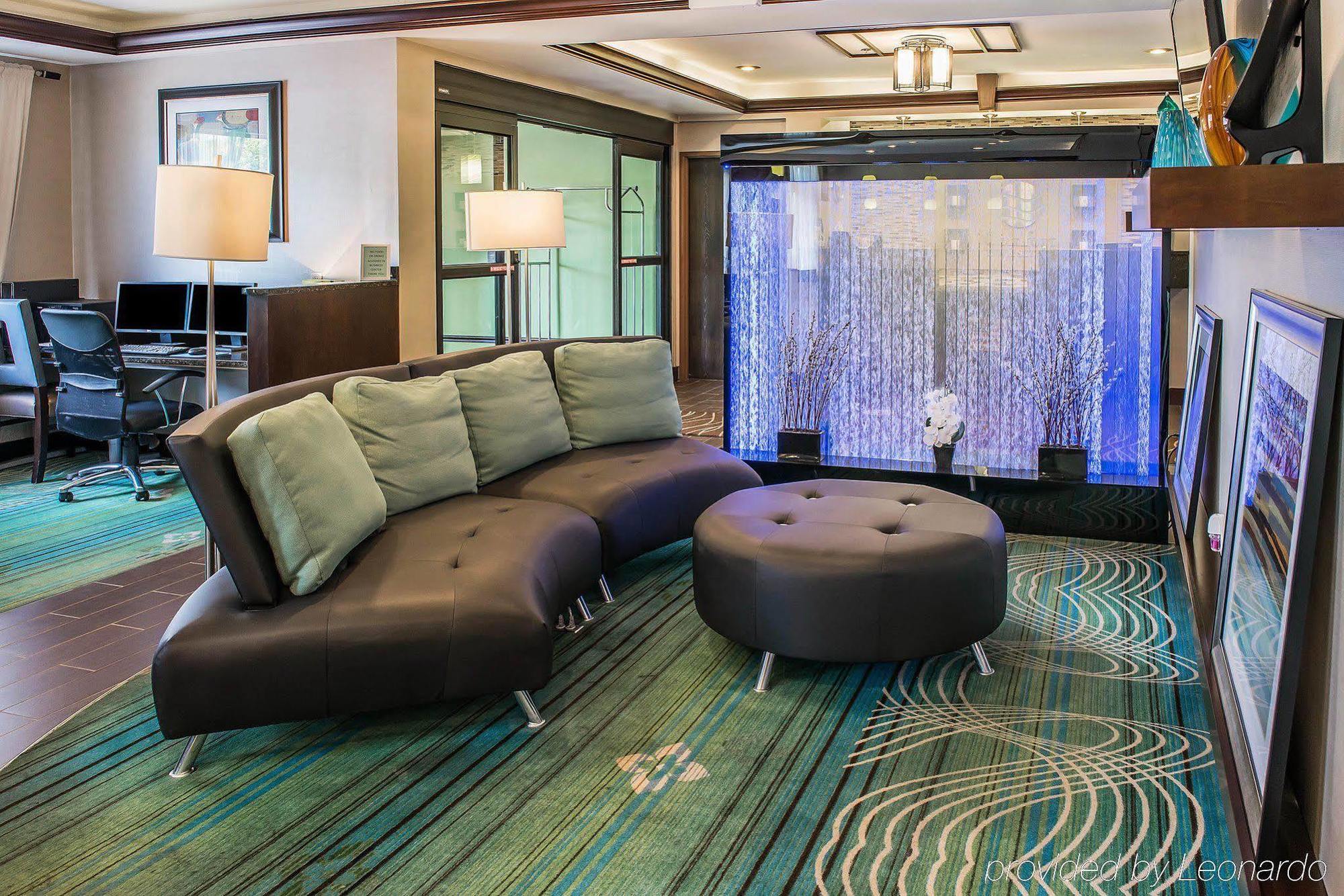 Comfort Inn & Suites Butler Εξωτερικό φωτογραφία