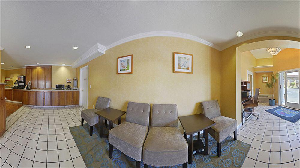 Comfort Inn & Suites Butler Εξωτερικό φωτογραφία